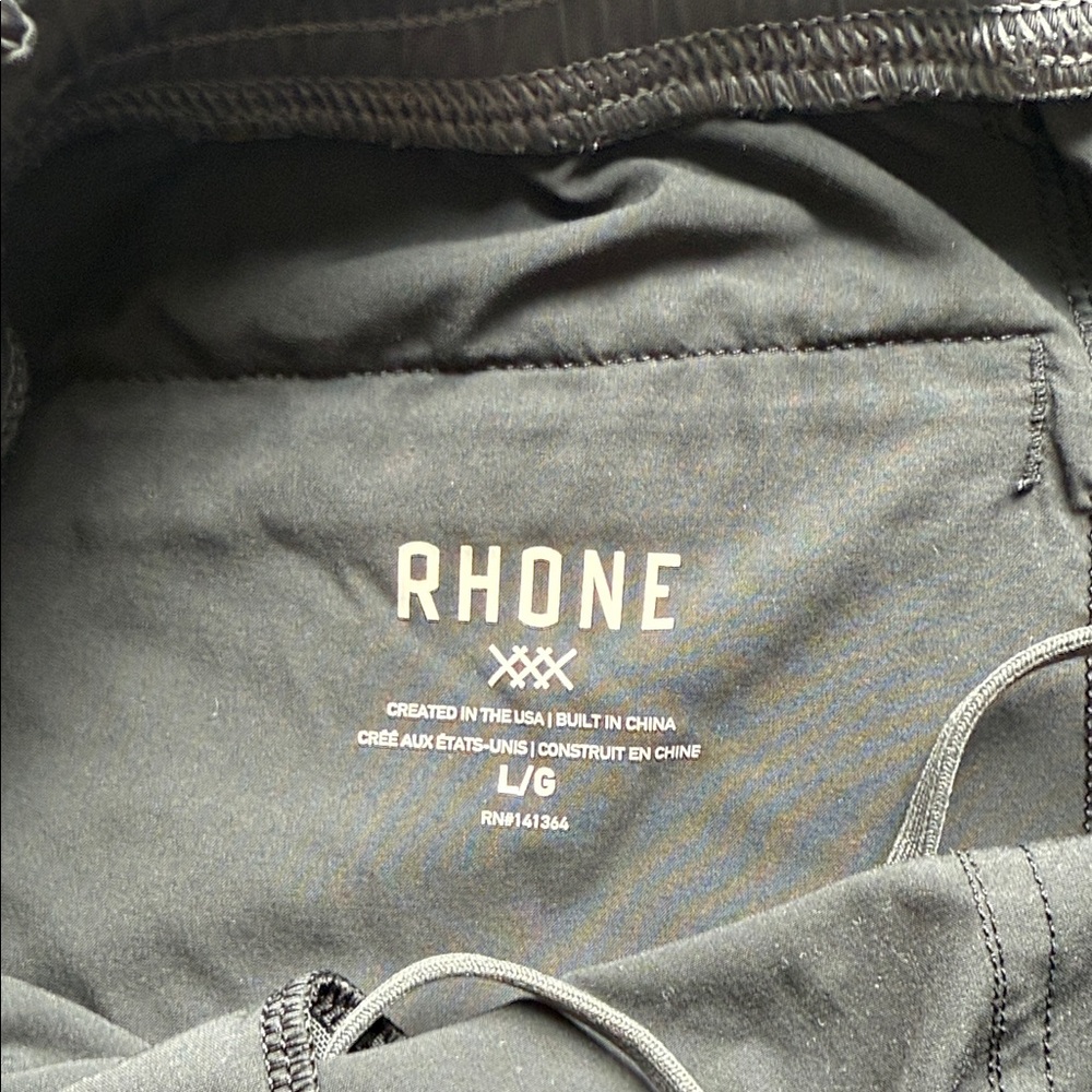 Rhone mako 9” black athletic shorts size L, NWOT - Picture 3 of 6